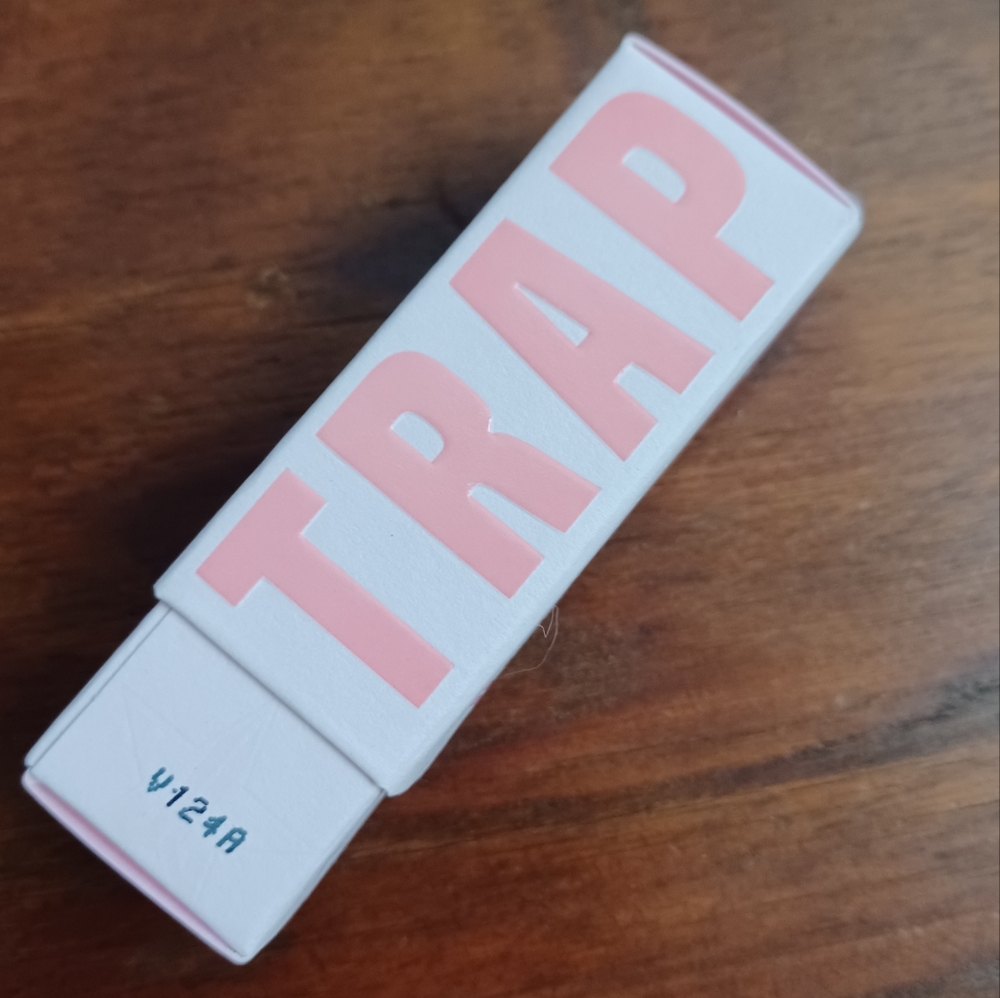 JEFFREE STAR Velvet Trap Watermelon Soda - Picture 4 of 7